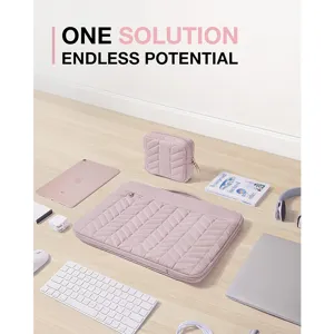 Rosa gesteppte Laptoptasche mit Griff und Etui für tragbare Arbeit und den Alltag.