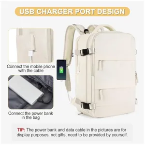 USB Ladeanschluss Detail des grossen Reiserucksacks mit praktischer externer Verbindung.