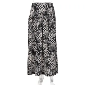 Jupe longue maxi pour femme avec imprimé animal zèbre noir et blanc chic pour tenue quotidienne chic