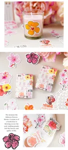 Close-up detail van verpakte hibiscus decoratieve stickers, perfect voor dagboeken.