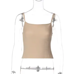 Monochromo tetragono crop top me tiantes, kompsos efarmosmenos amanikotos top gia gynakes.