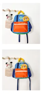Zaino per bambini colorato cartone animato leggero con blocco di colore per ragazzi e ragazze