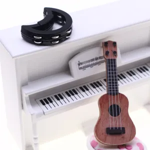 Set di strumenti musicali in miniatura per casa delle bambole, piccoli accessori decorativi.