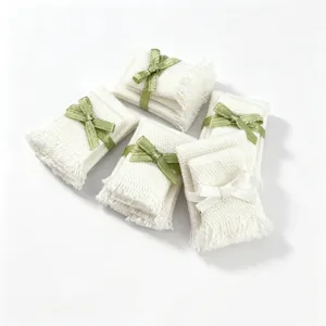 Dollhouse Miniature Fabric Towel Set Cute Bowknot Tassel Mini Bath Towel BJD Doll Bathroom Scene Decor Doll House Accessories