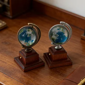 Globo miniatura detalle ornamento, perfecto para decoracion de casa de munecas y paisaje.