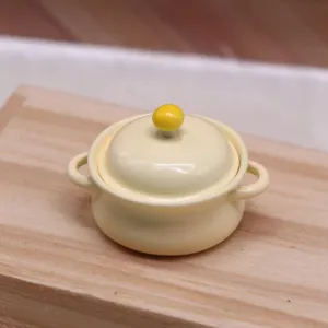 Miniatur Suppentopf Modell fuer Puppenhaus, kleine Micro Aufloesung Kueche Spielzeug Dekoration.