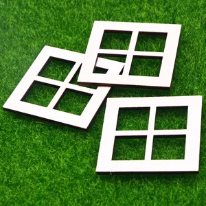 Casa delle Bambole Miniatura Legno Grezzo Quattro Griglie Finestra Porta Modello DIY Natale Fiaba Giardino Scena Accessori