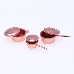 Accessoires de Cuisine Miniature pour Maison de Poupée Pots à Soupe en Métal Poêle Modèle Jouets de Décoration Ensemble de Trois Pièces