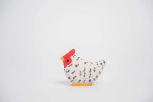 Figurine de poulet en bois sculptée à la main, décoration de bureau et cadeau créatif.