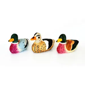 Hand carved wooden duck figurines set of three hand painted decorative desktop ornaments