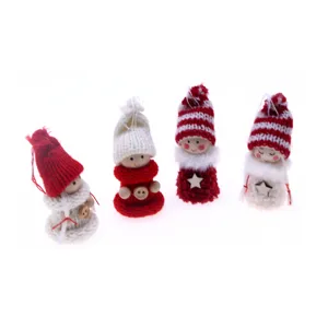 Miniatur Weihnachten gestrickte Puppen Ornamente Set für Puppenhaus Dekoration Requisiten.