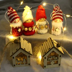 Weihnachts Miniatur Puppe Ornament und Holzhaus Set mit Lichterkette fur Deko.
