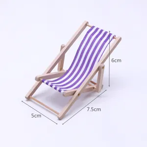 Miniature wooden beach chair dollhouse model, purple stripe miniature furniture. Size: 7.5x5x6cm.