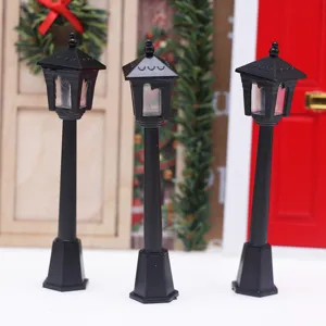 Puppenhaus Weihnachten Miniatur Kunststoff Straßenlaterne Garten Mikrolandschaft Dekoration