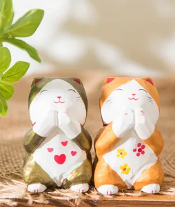 Handmade wooden lucky cat ornament, cute Japanese carved praying cat desktop decor