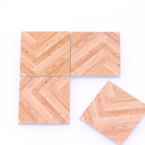 Piastrelle per pavimenti in legno in miniatura per accessori e diorami per case di bambole.