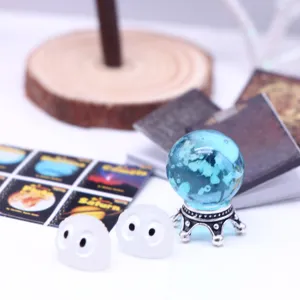 Poppenhuis miniatuur kristallen bal en schattige spook beeldje set voor sprookjestuin decoratie.