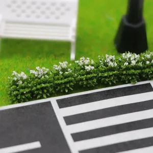 Miniatuur poppenhuis struik strip ornament detail uitzicht, perfect voor landschap decoratie.