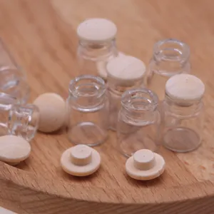 Miniatur Gläser mit Holzkorken für Puppenhaus Küche Szene, transparente kleine Deko Dosen.