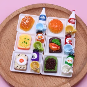 Miniatur Puppenhaus Essen Toast Brot Marmelade Milch Flaschen Teller Tassen Set Detail