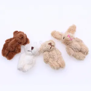 Ensemble miniature de peluche ours et lapin pour decoration de maison de poupee.