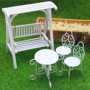 Miniature maison de poupée table chaise en fer blanc balançoire jardin cour décor accessoire.