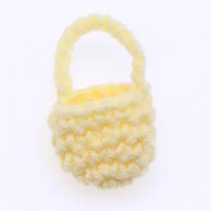 Borsa in filato all'uncinetto in miniatura per bambole BJD, cestino lavorato a maglia.