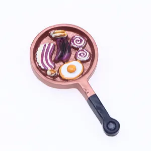 Miniature dollhouse frying pan food model resin accessories for OB11 micro scene setup.