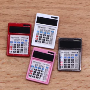 Modello di calcolatrice in miniatura per accessori casa bambole BJD, set giocattoli colorati.