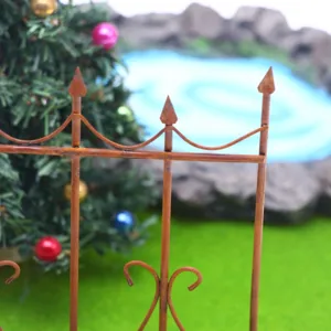 Miniature rusty iron fence dollhouse garden accessory micro landscape decor display item