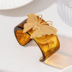 Bracciale rigido in resina larga con farfalla dorata, motivo tartaruga vintage per donne.
