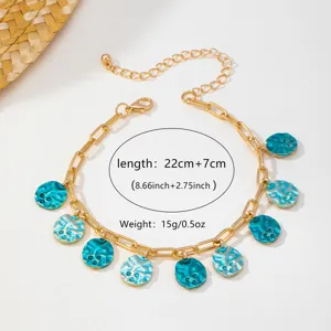 Böhmische goldfarbene Fußkette mit türkisblauen Emaille-Münzanhängern und Verlängerung.