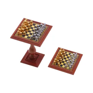 Miniatuur metalen schaakset met tafel poppenhuis schaakbord speelgoed accessoires