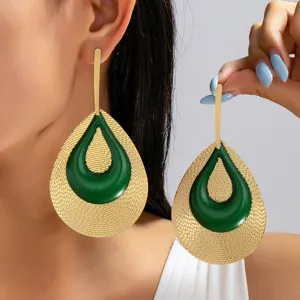 Vintage Ethnisch Legierung Emaille Geometrisch Ohrringe Overtheatrisch Wassertropfen Ohrhänger Schmuck Für Damen Fotoshooting