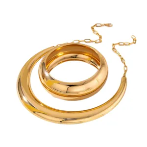 Goldene breite Halsreif Manschetten Armband Set minimalistischer Metall Schmuck