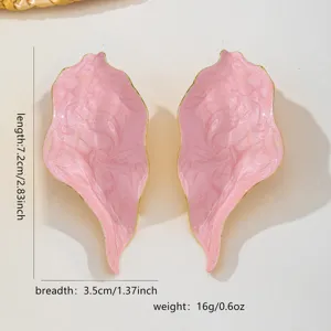 Orecchini a lobo foglia rosa retrò, gioielli alla moda astratti bordati d'oro.