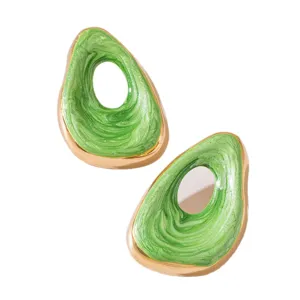 Goldrand grüne marmorierte Emaillierte geometrische Ohrringe luxuriöser Statement Schmuck