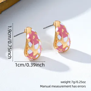 Vista detallada de pendientes esmalte estilo coreano gota rosa y blanco elegantes.