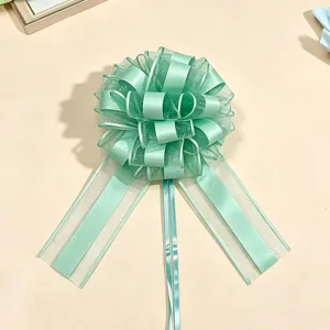 Grande fiocco per confezione regalo di Natale, fiocco in nastro verde menta per decorazione.