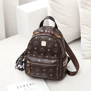 Damen Mode PU Leder Rucksack Retro Buchstaben Druck Niete Schulranzen Casual Reisen Tagesrucksack Großes Kapazität