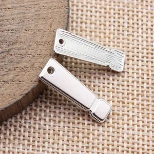 Metall Ausrufezeichen Anhänger DIY Schmuck Zubehör Detailansicht Silber Farbe 22x7mm leicht.