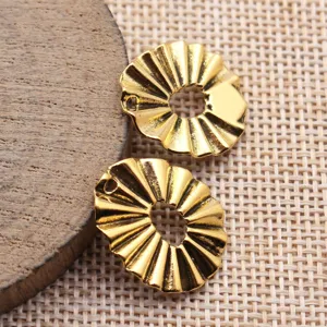Vintage Zinc Alloy Hollow Pleated Egg-Shaped Geometric Pendant Charms For DIY Jewelry Making Necklaces Earrings Findings