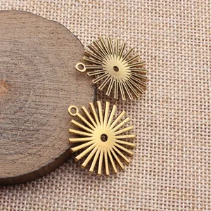 Vintage Round Geometric Sun Charms Zinc Alloy DIY Jewelry Making Materials Antique Retro Sun Pendants For Crafting Necklaces
