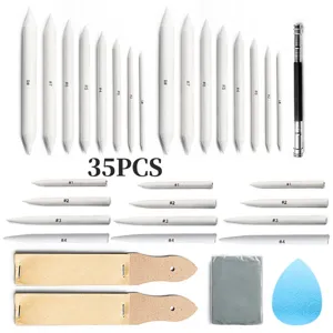 Tekengereedschap set met papieren stompjes, schuurpapier en gum voor beginnende kunstenaars.