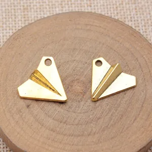 Vintage Aleación de Zinc Avión de Papel Charms Colgantes Retro Metal Avión Formas Para Creación de Joyería DIY Pulseras Collares