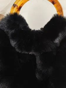 Elegante Plüsch Handtasche mit Schildpatt Griff, Retro Felltasche für Herbst Winter.