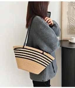 Französische gewebte Damen Achsel Tasche, schicke gestreifte Tote für Alltag und Strand.