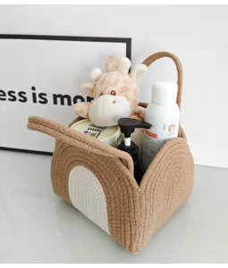 Baumwollseil Korb mit Regenbogenmuster süßer Desktop Organizer für Kinderzimmer und Alltag.