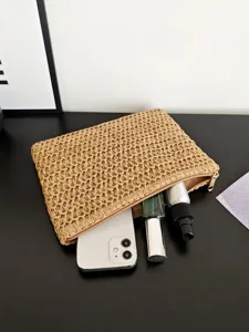Pochette enveloppe en paille pour femmes, sac à main de plage d'été chic avec fermeture éclair.