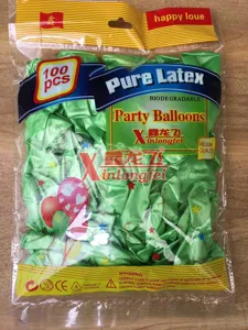 Detailed view of 100pcs green latex party balloons in package, biodegradable and helium quality.
